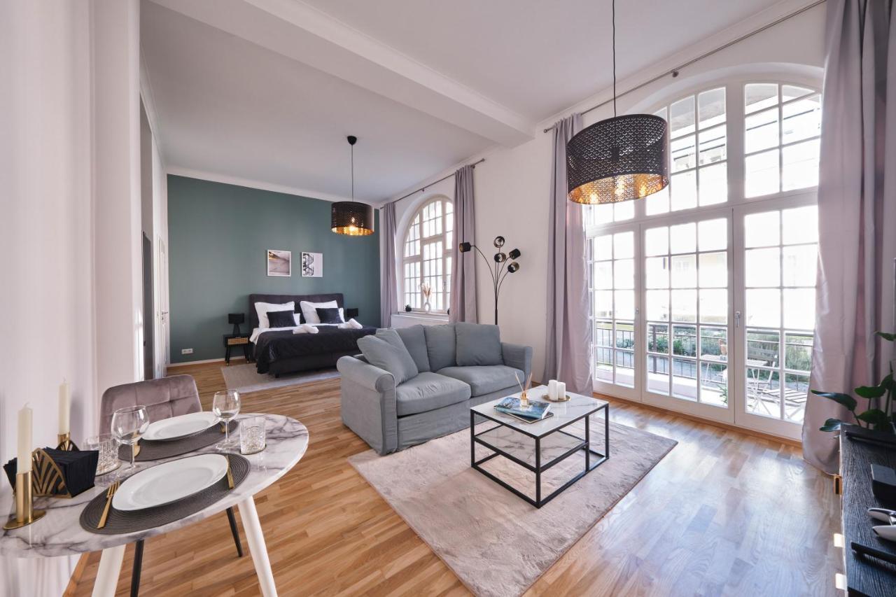 Historisches Deluxe Apartment Im Marianum نيوس المظهر الخارجي الصورة