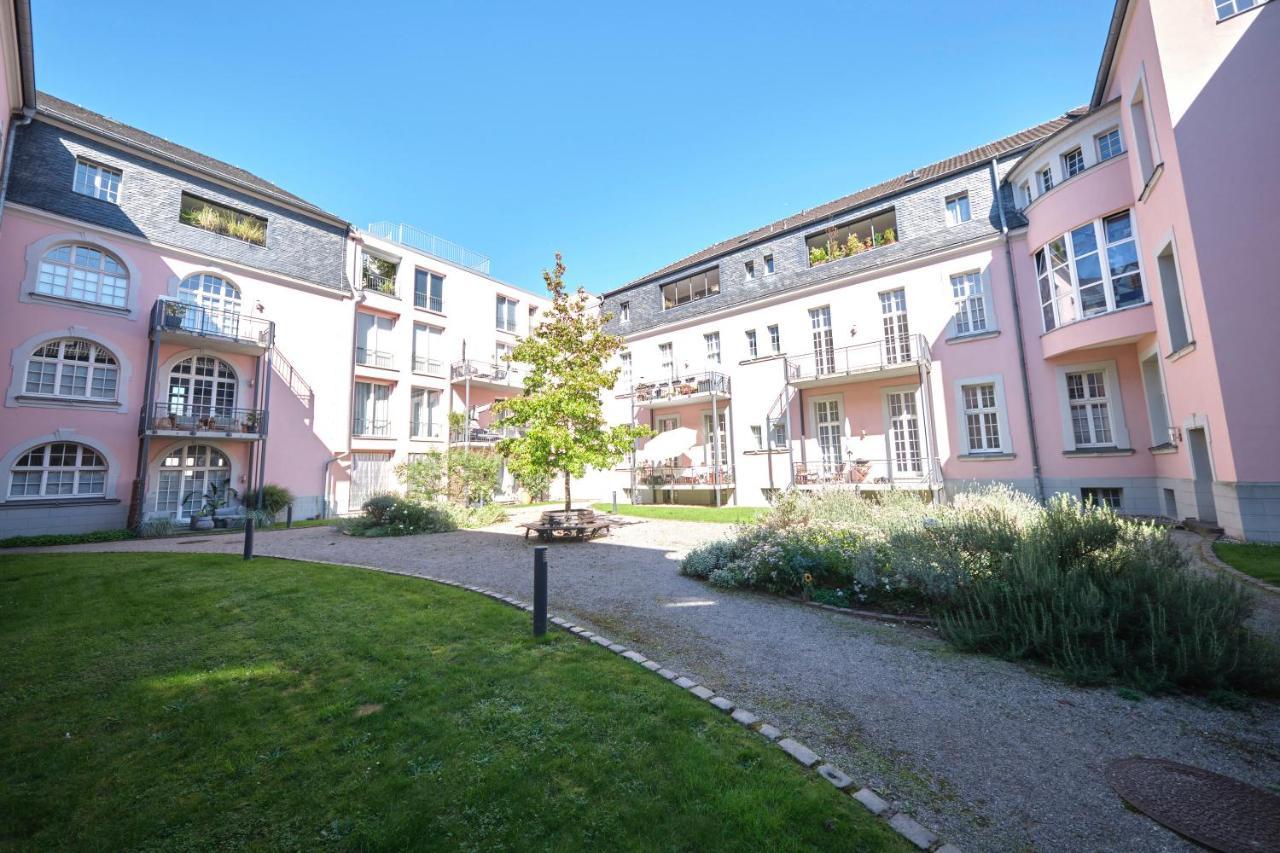 Historisches Deluxe Apartment Im Marianum نيوس المظهر الخارجي الصورة
