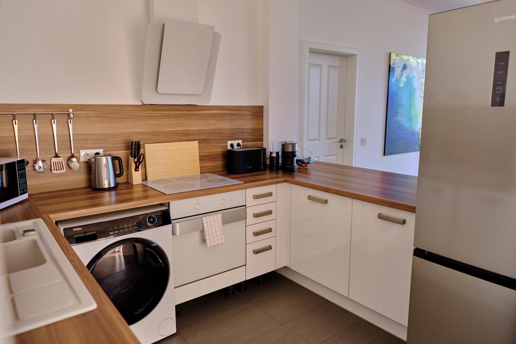 Historisches Deluxe Apartment Im Marianum نيوس الغرفة الصورة