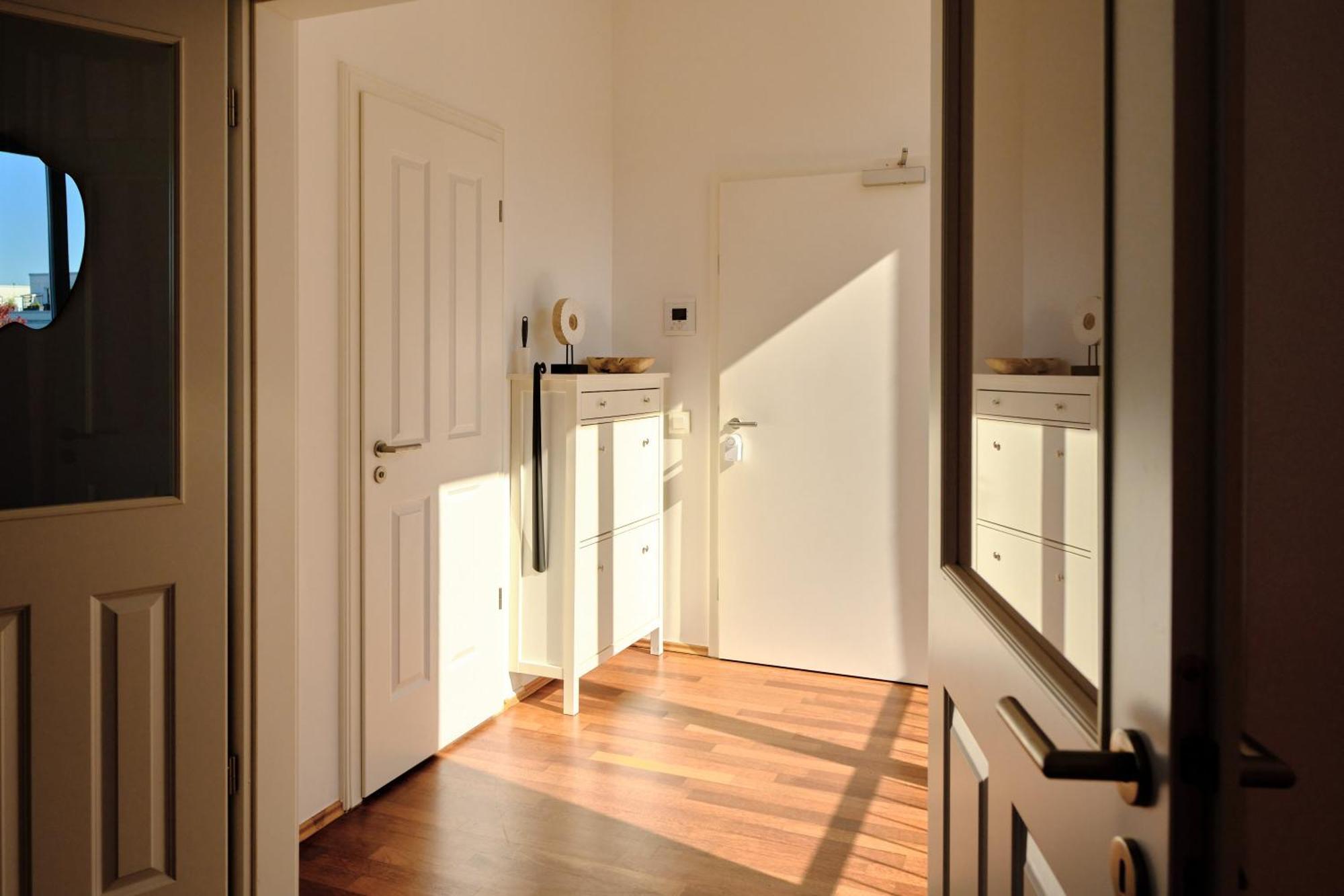 Historisches Deluxe Apartment Im Marianum نيوس المظهر الخارجي الصورة